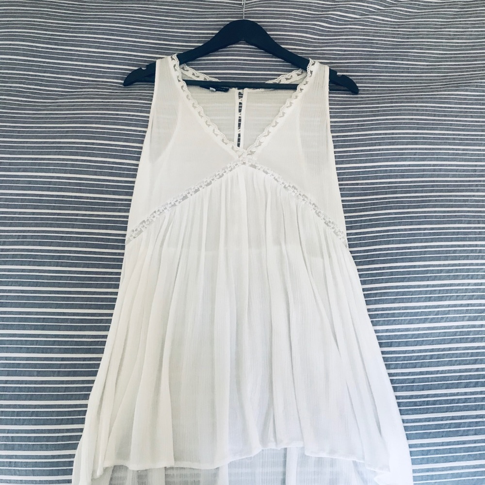 Kendall & Kylie White Peasant Top (M)